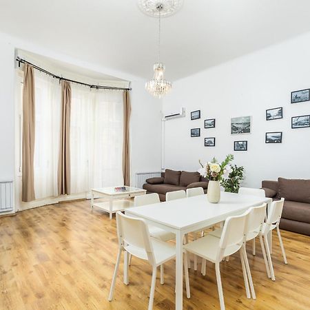 Real Apartments Lovag Budapest Exterior foto